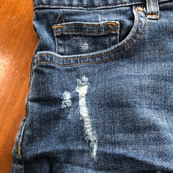 H&M Blue Jean Shorts High-Waisted Distressed size 6, preloved but lots of life - Picture 3 of 7